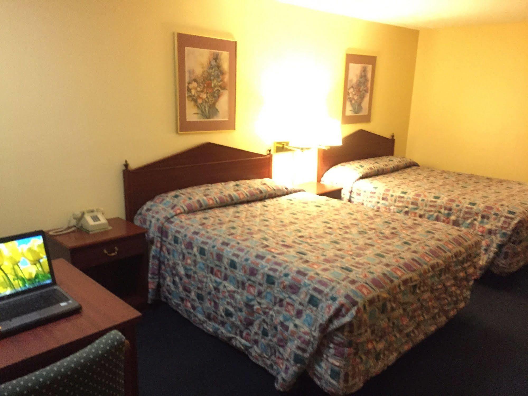 Stagecoach Inn Motel Molalla Dış mekan fotoğraf