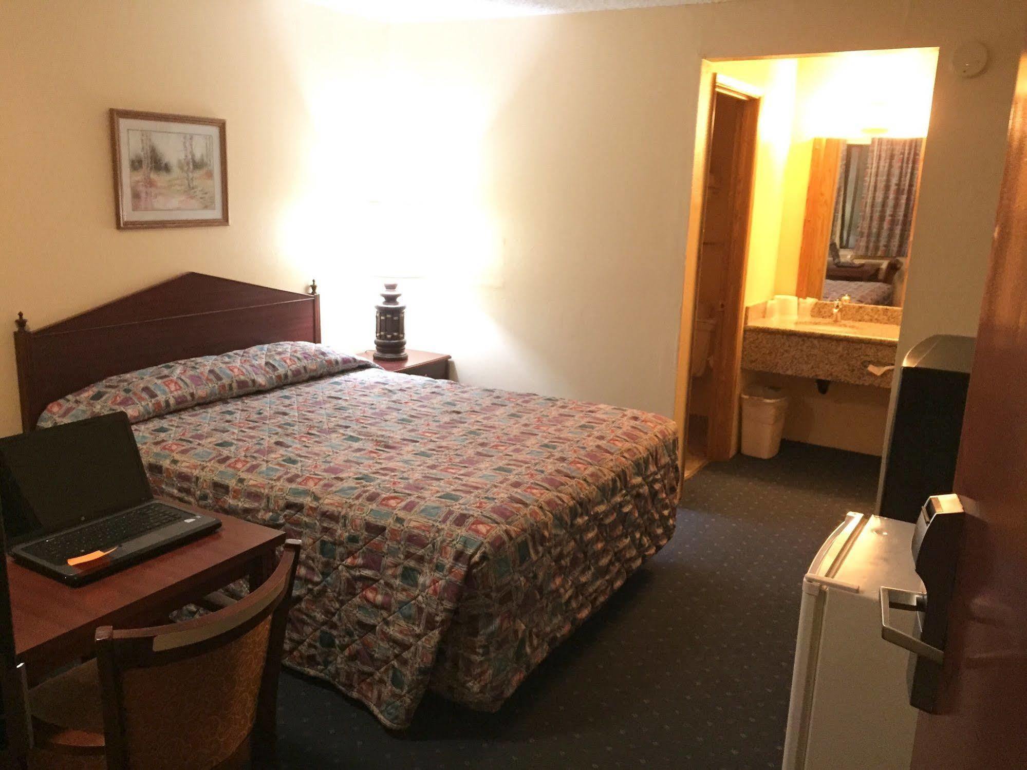 Stagecoach Inn Motel Molalla Dış mekan fotoğraf
